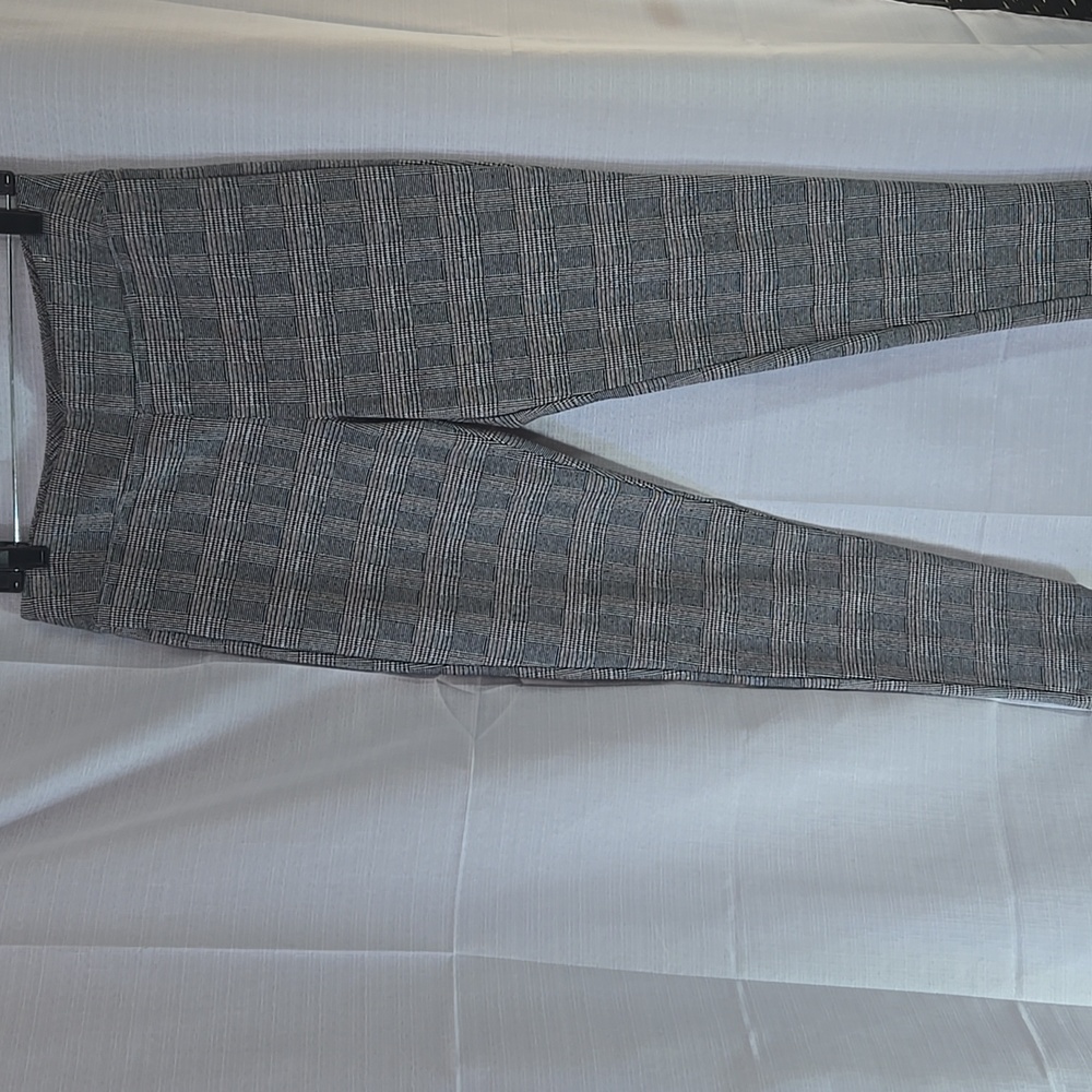 Mudd FLX Ponte High Rise Black and Gray Plaid Legging Size Large